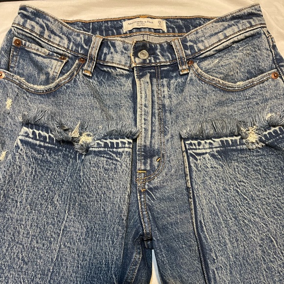 a&f mom jeans - Picture 4 of 5